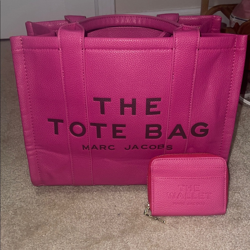 Marc Jacobs leather Bold Pink Tote and Wallet Set